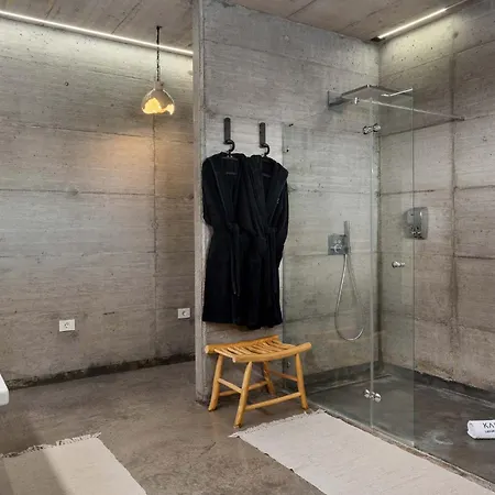 Karat Atelier De La Vega *